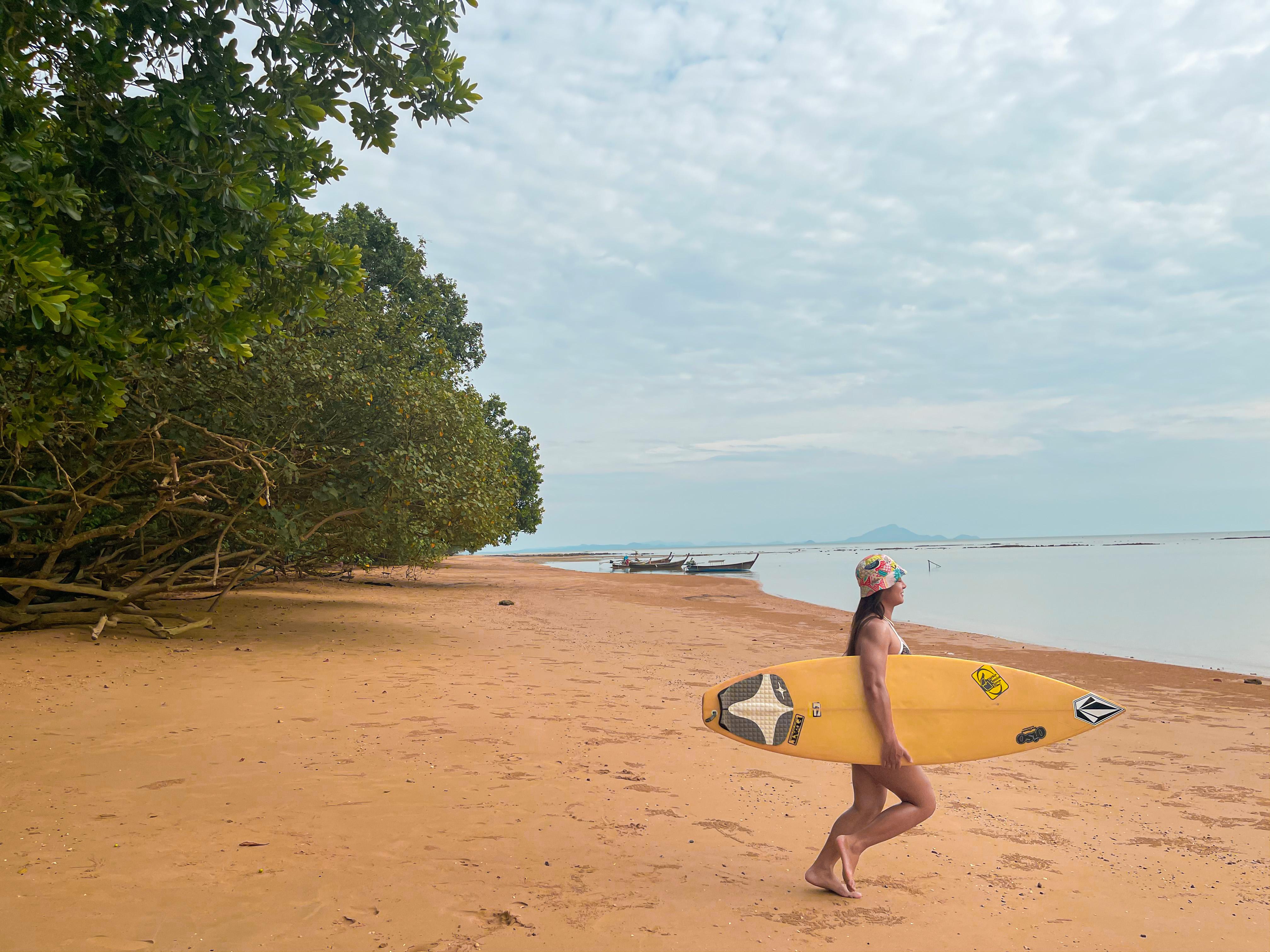 Anana Ecological Resort Krabi - Sha Extra Plus Ao Nang Luaran gambar A surfer at the beach