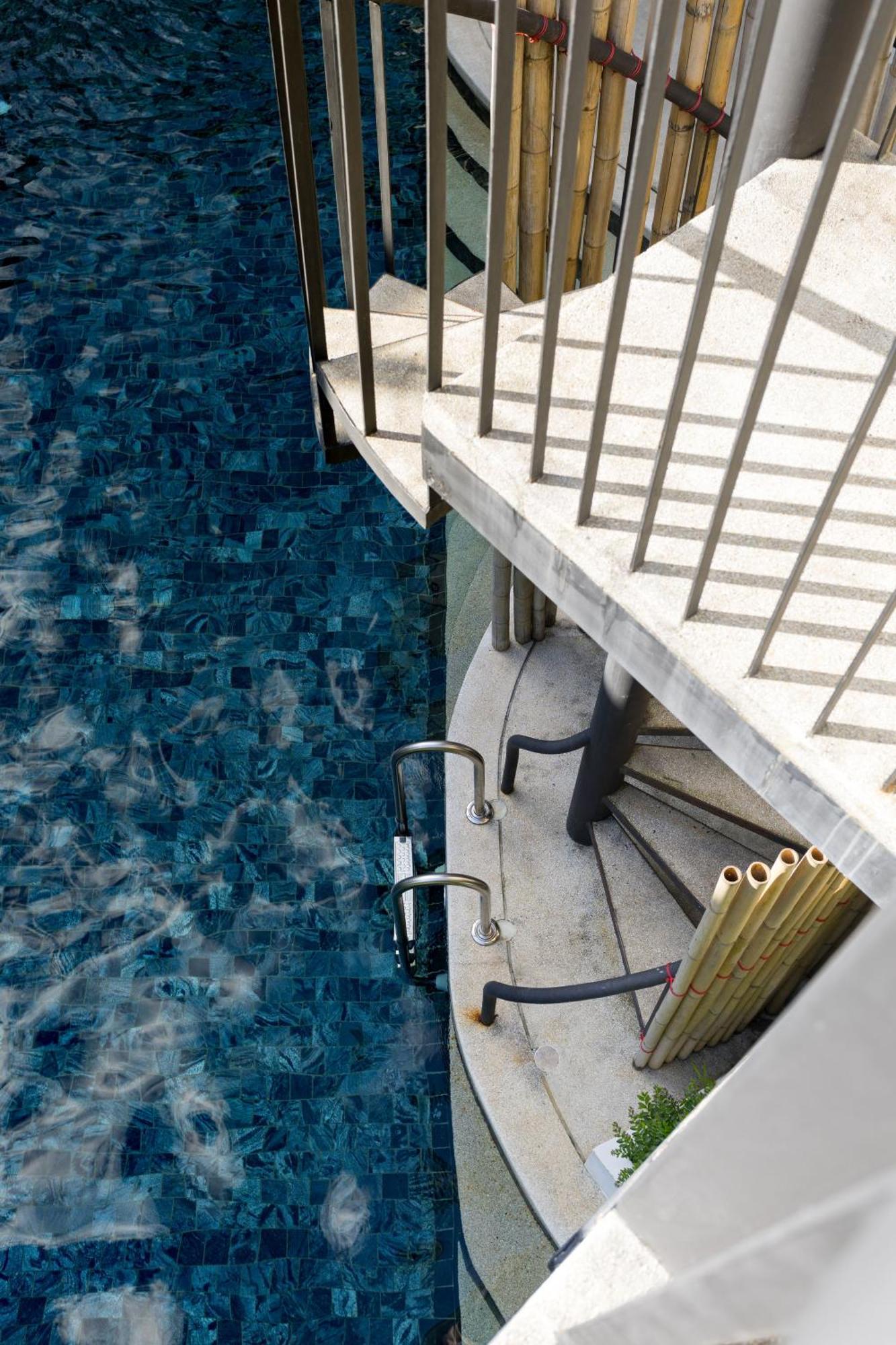 Anana Ecological Resort Krabi - Sha Extra Plus Ao Nang Luaran gambar A swimming pool with a concrete floor